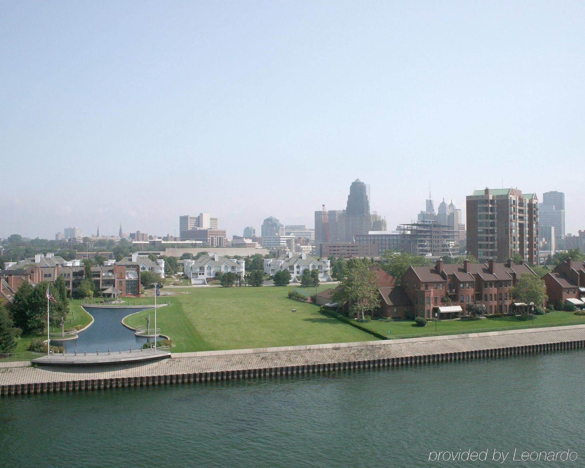 Wyndham Garden Buffalo Downtown Zewnętrze zdjęcie